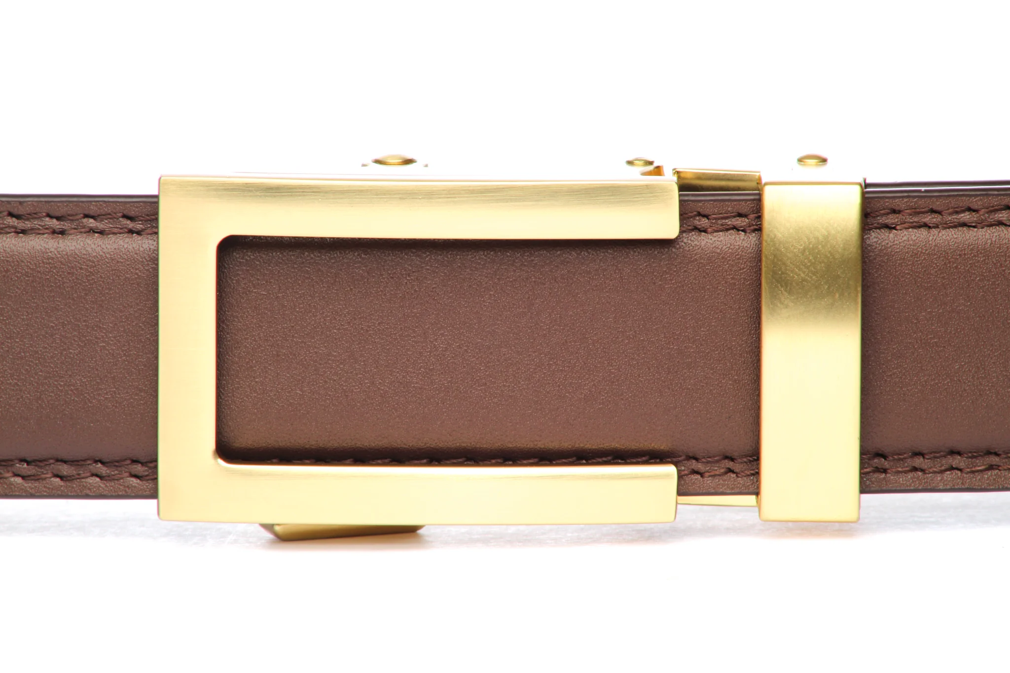 1.25" Traditional Buckle in Matte Gold - Image 5