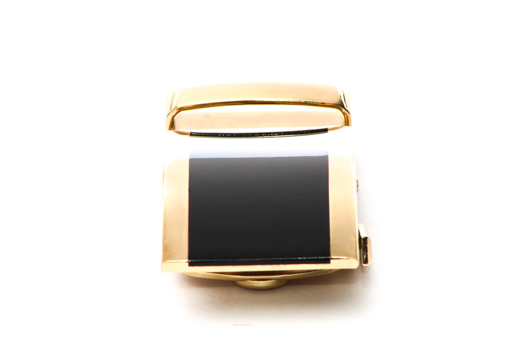 1.5" Onyx Buckle in Gold - Image 3